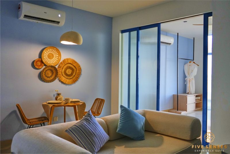 Presidential One Bedroom Bathtub Suite - room photo 8